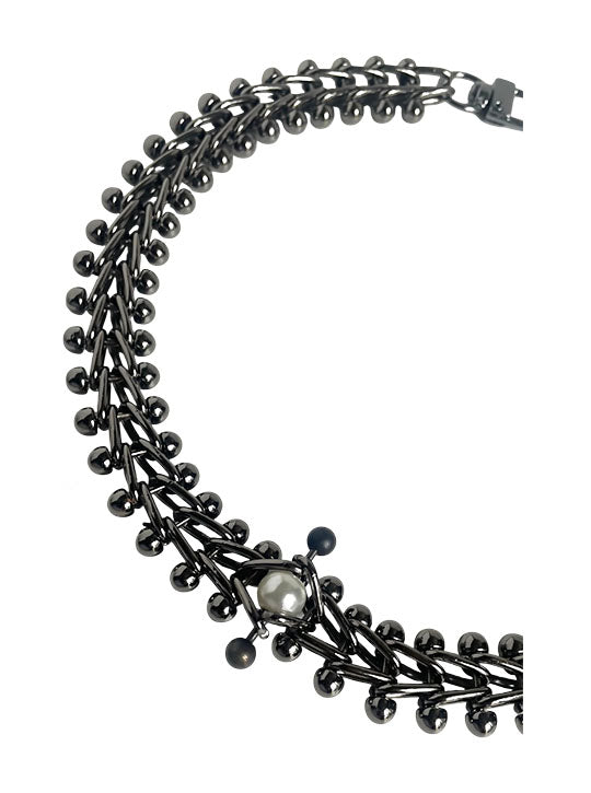 AURA PEARL DARK CHOKER