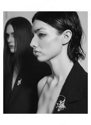 ARALYTHE OBSCURCIA II EARCUFF & BROCHE